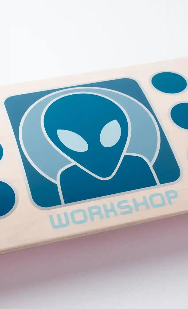 Alien Workshop - Alien Workshop Dot Fade White Wash 8.25 Twin Tail Deck