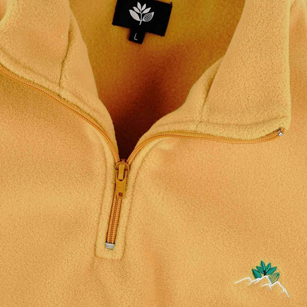 Magenta MTN Fleece Sweater Honey  Magenta   