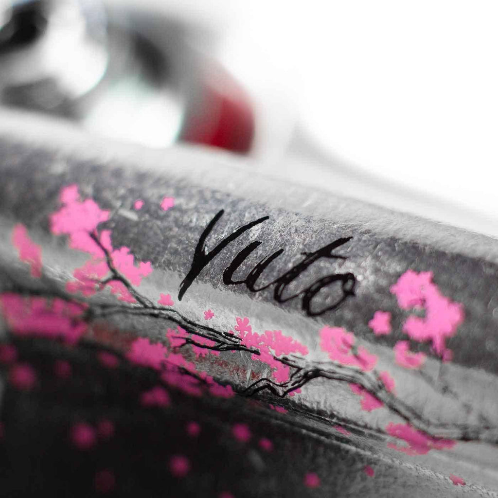 Venture 5.25 Yuto Bloom V-Light Truck  Venture   